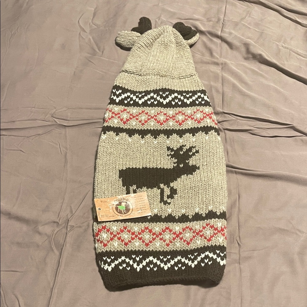 Cozy Reindeer Knit Dog Sweater with Hood - Gray/Brown M